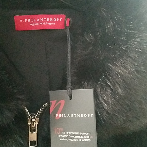 n: PHILANTHROPY - Picture 5 of 6